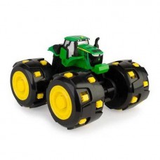 Трактор John Deere Monster Treads з великими шипованими колесамиТОМУ